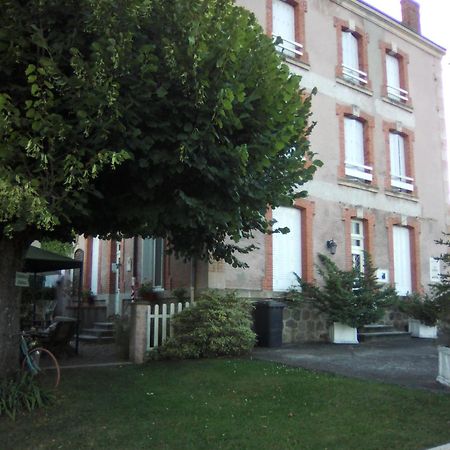 La Ganse Blanche Bed & Breakfast Usson-en-Forez Bagian luar foto