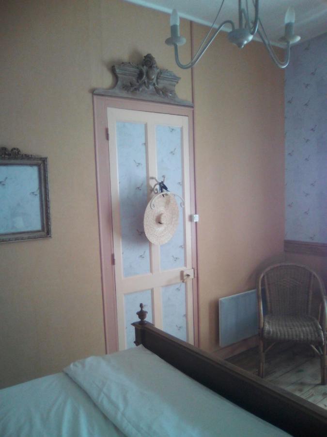 La Ganse Blanche Bed & Breakfast Usson-en-Forez Bagian luar foto