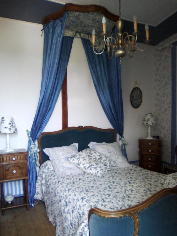 La Ganse Blanche Bed & Breakfast Usson-en-Forez Bagian luar foto