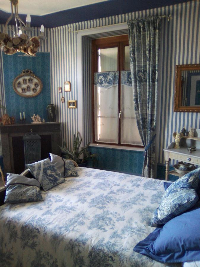 La Ganse Blanche Bed & Breakfast Usson-en-Forez Bagian luar foto