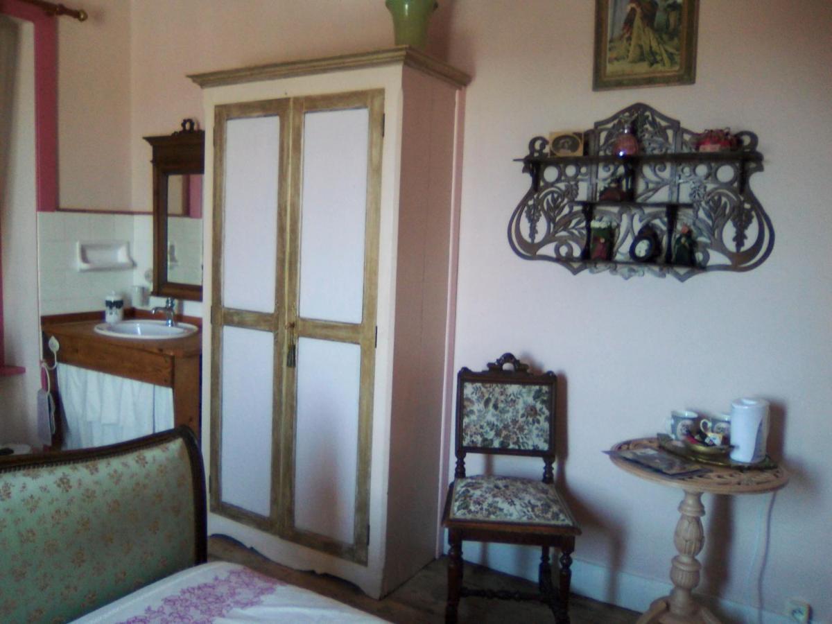 La Ganse Blanche Bed & Breakfast Usson-en-Forez Bagian luar foto