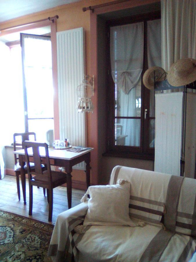 La Ganse Blanche Bed & Breakfast Usson-en-Forez Bagian luar foto