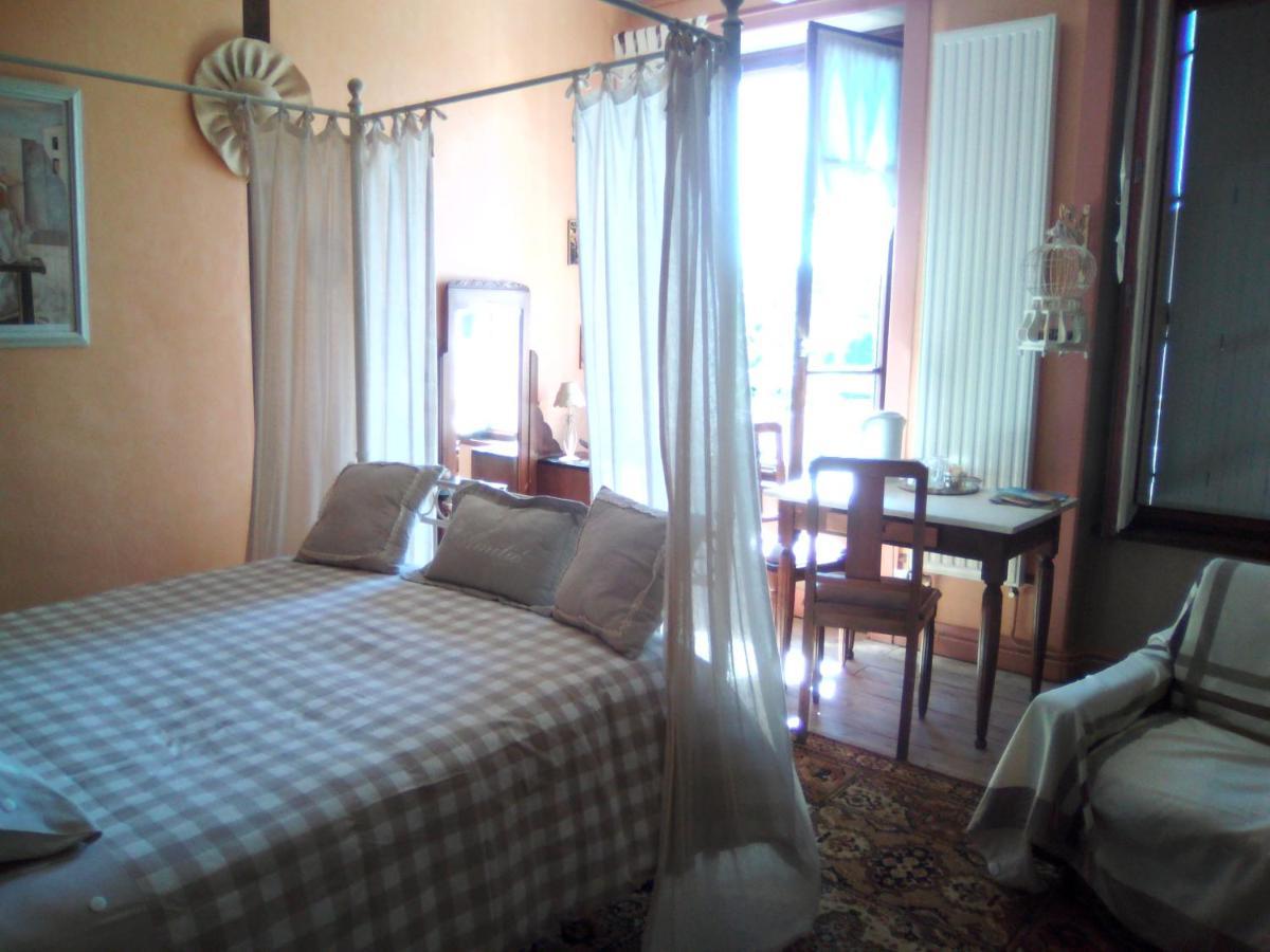 La Ganse Blanche Bed & Breakfast Usson-en-Forez Bagian luar foto