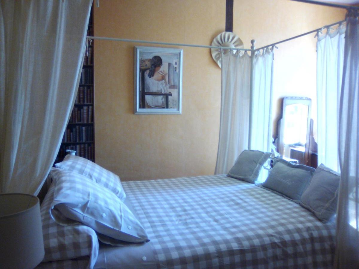 La Ganse Blanche Bed & Breakfast Usson-en-Forez Bagian luar foto