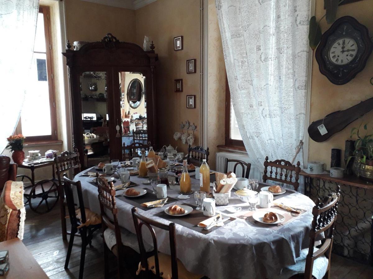 La Ganse Blanche Bed & Breakfast Usson-en-Forez Bagian luar foto